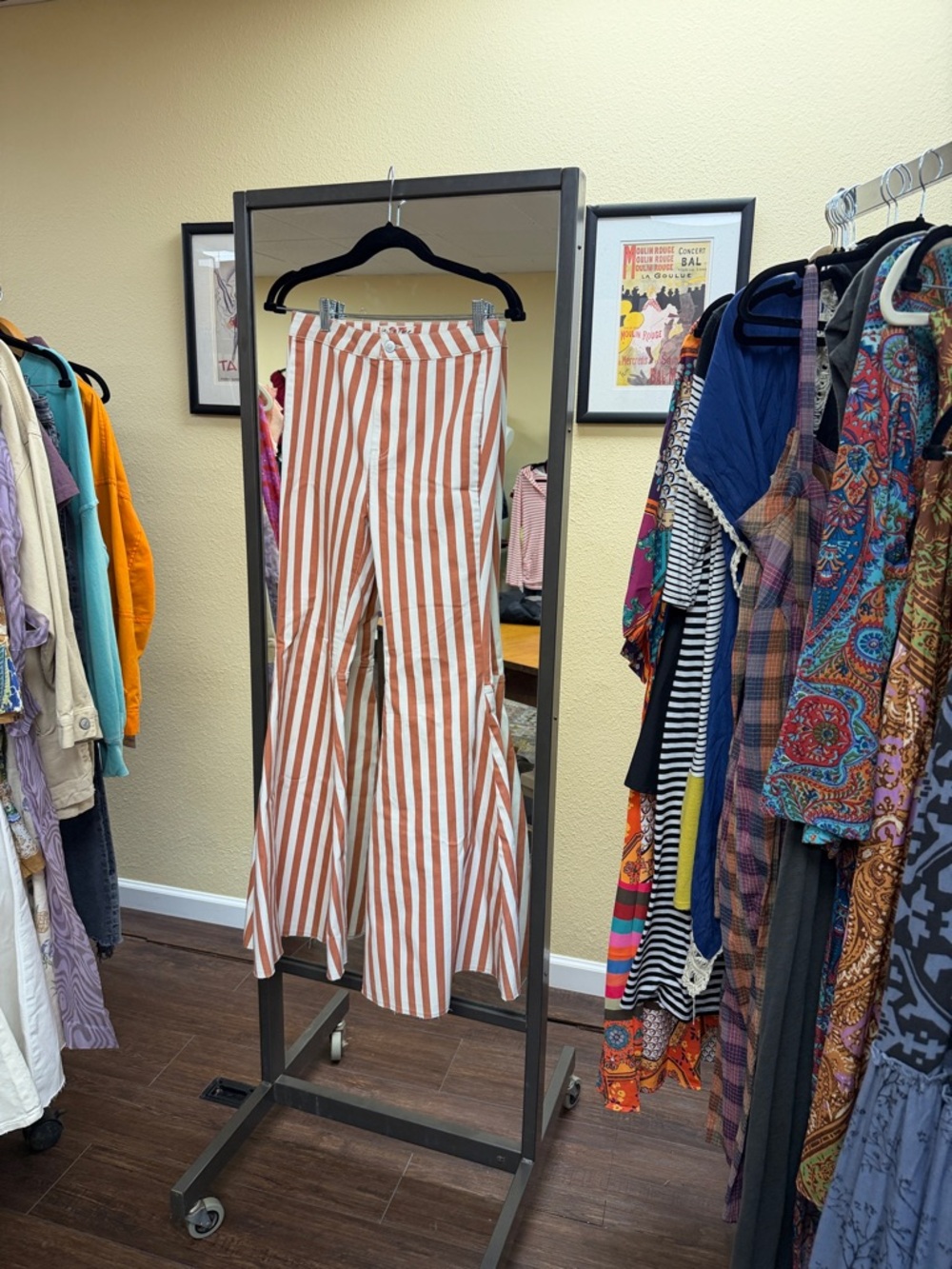 We The Free NWOT Rust and White Vertical stripes float on flares